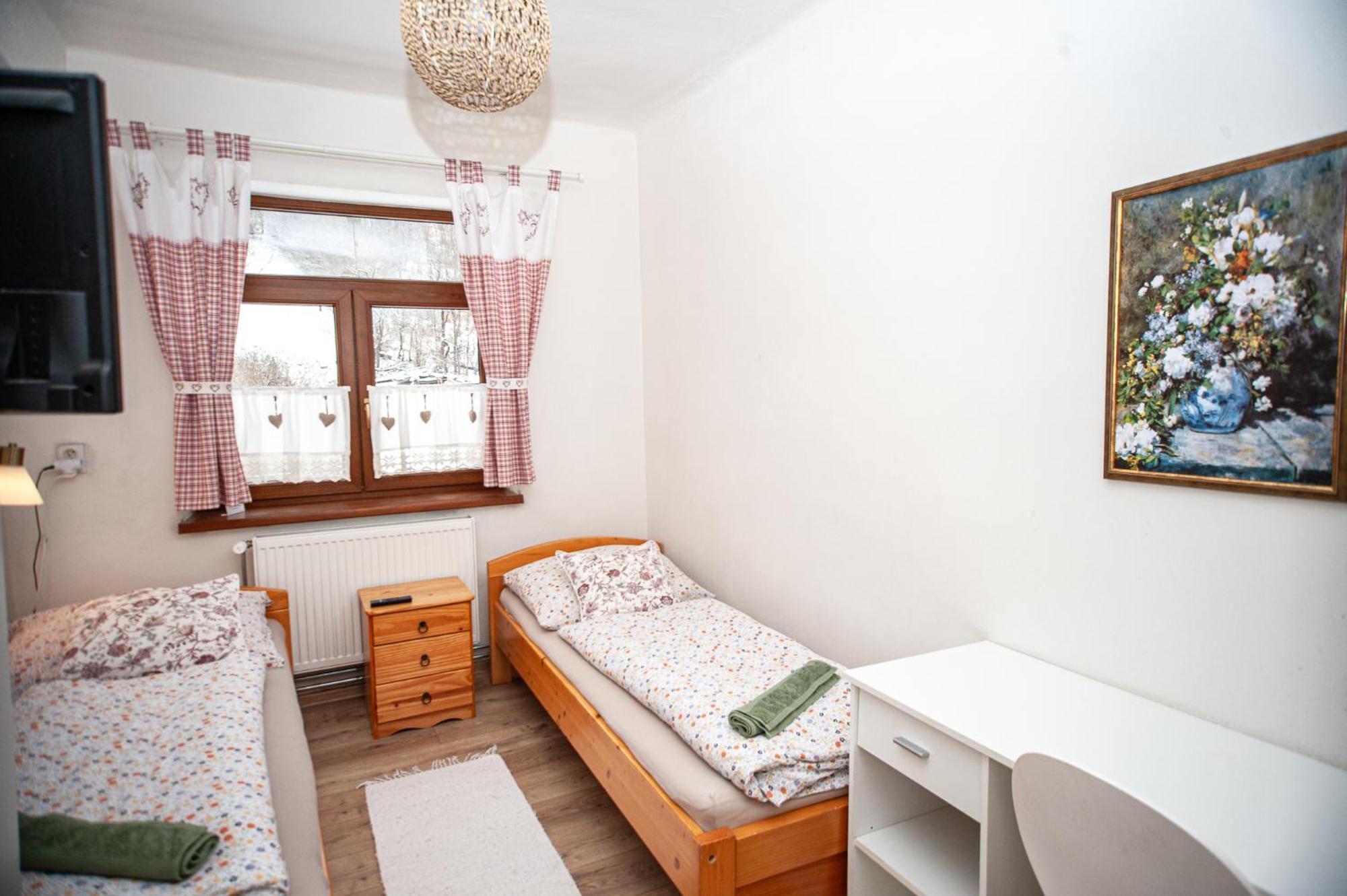 Hostinec Pod Ubocou Valaská Exteriör bild