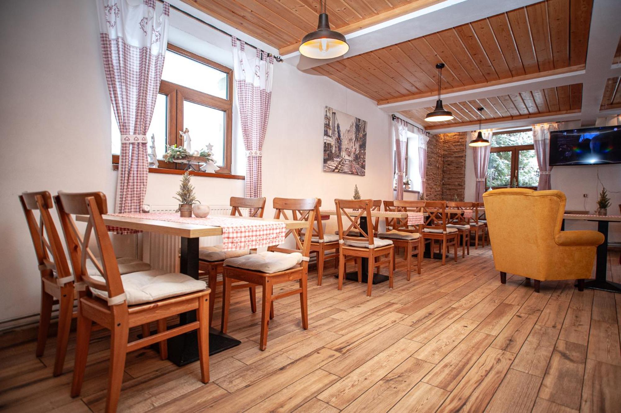 Hostinec Pod Ubocou Valaská Exteriör bild