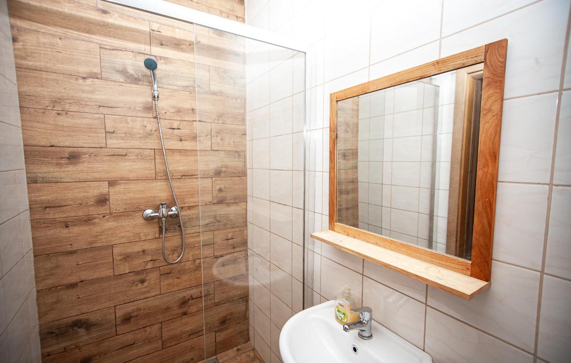 Hostinec Pod Ubocou Valaská Exteriör bild